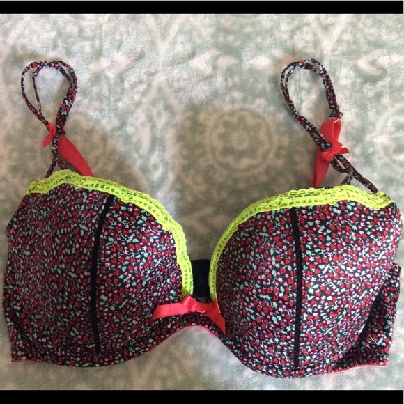 VS   Sexy Little Things  Fancy Pushup Bra  NWOT - Picture 7 of 8